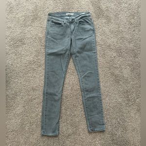Levis 711 Skinny Jeans size 27